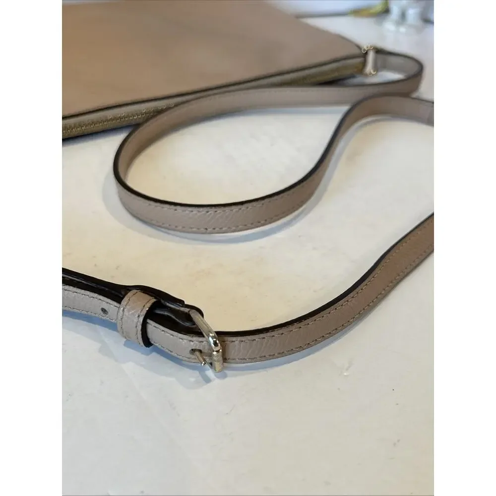 Coach F52881 Crossgrain Leather East West Pop Crossbody Bag beige Excellent